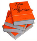 Archiv für Sozialgeschichte, einige Bände im Stapel Archiv für Sozialgeschichte, einige Bände im Stapel