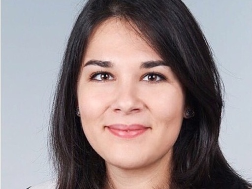 Larissa M