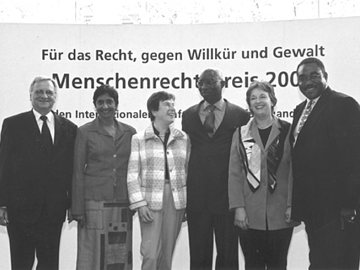 2003: Ruanda
